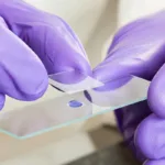 กระจกปิดสไลด์ Microscope 24x24 mm จำนวน 1 กล่อง - Image 12